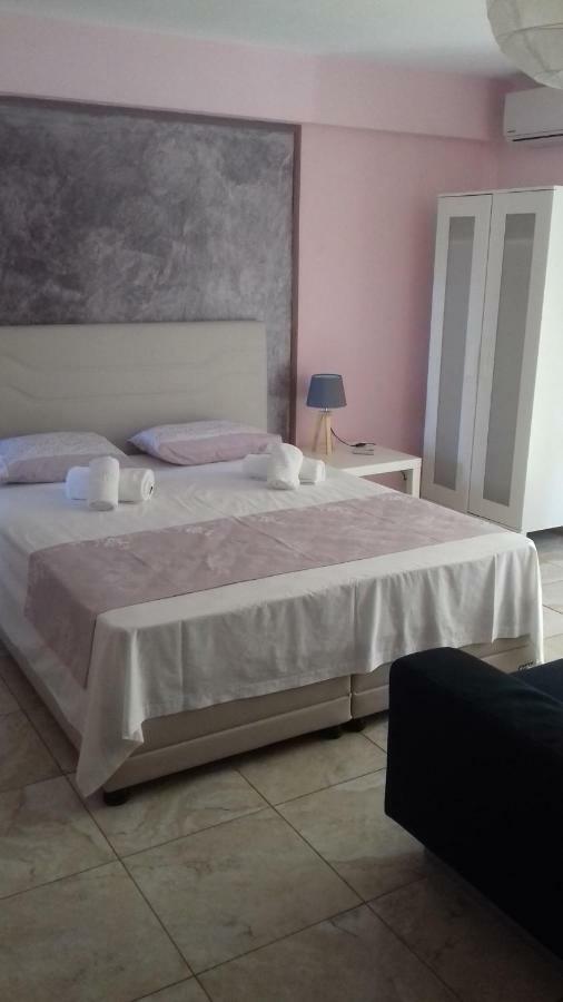 Apartment Dimitra *